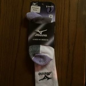 NWT 1 Pair Mizuno Volleyball/Softball Socks
